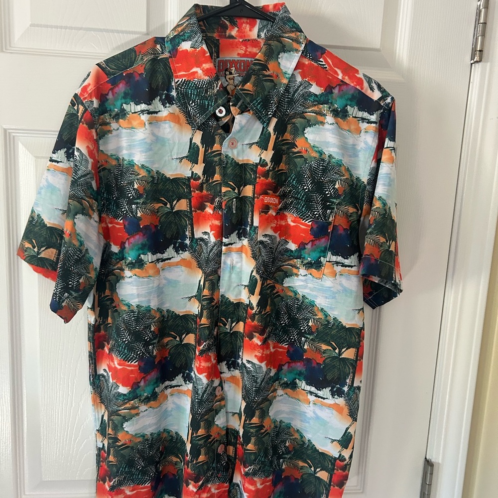 DIXXON Men's sized medium Tequila Sunrise Party Shirt. Like New